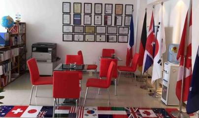 藤上留學(xué) 自費(fèi)出國(guó)留學(xué)中介服務(wù)的專(zhuān)業(yè)指南